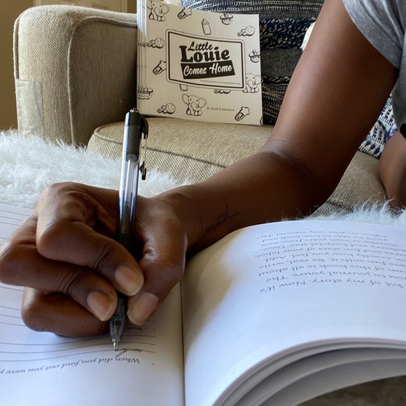 📚I WROTE A BOOK!📚 - Picture 5 of 9